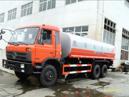 中國哪里有賣東風(fēng)大型灑水車 東風(fēng)后八輪灑水車 東風(fēng)25方灑水車