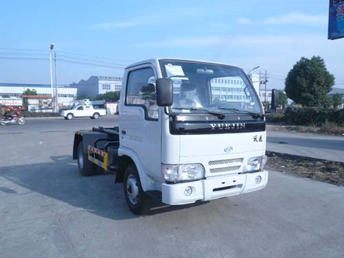 勾臂（車廂可卸）式垃圾車價格--垃圾車廠家