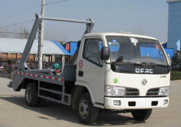 東風福瑞卡小型3噸垃圾車哪里有賣 垃圾車生產(chǎn)廠家直銷價格