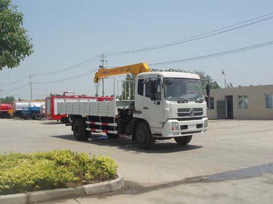 湖北隨州東風天錦隨車起重運輸車生產(chǎn)廠家