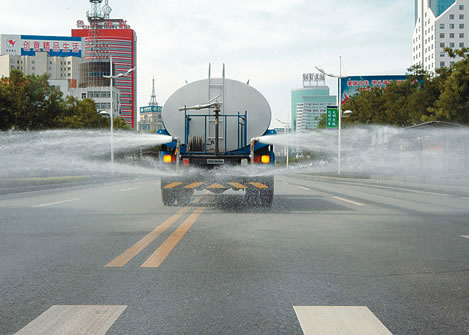 湖北程力解放灑水車(chē)安全性高 承載能力強(qiáng)