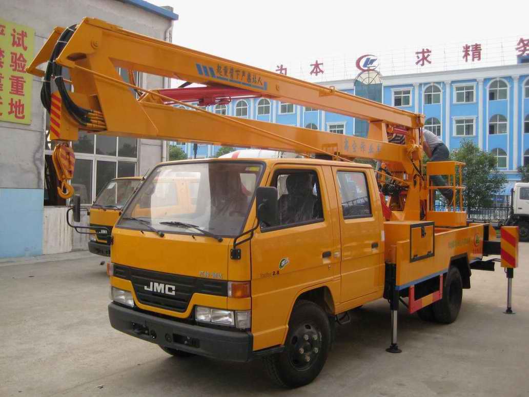 東風(fēng)小霸王高空作業(yè)車、東風(fēng)多利卡高空作業(yè)車、東風(fēng)145高空作