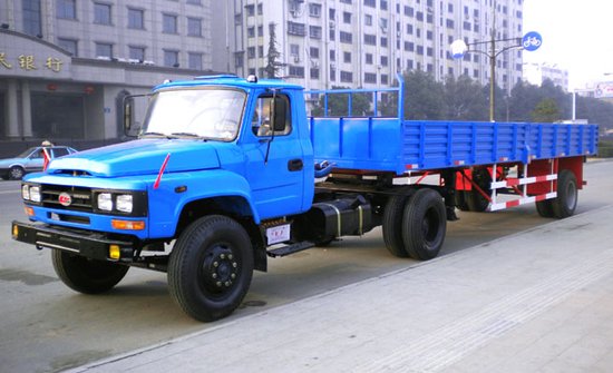 尖頭半掛教練車參數(shù)，東風(fēng)教練車，東風(fēng)教練大王，楚風(fēng)教練車