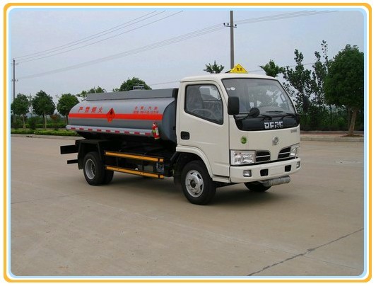 中昌牌運(yùn)油車 小型運(yùn)油車價格 民用運(yùn)油車廠家直銷