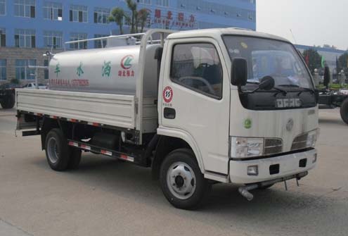 灑水車——東風(fēng)小霸王灑水車帶貨運車