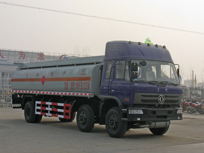 東風(fēng)小三軸油罐車（20噸-25噸）