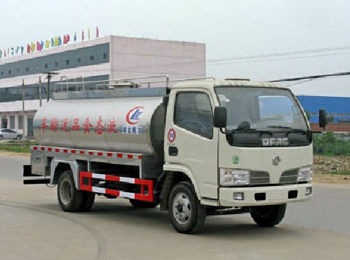 牛奶運(yùn)輸罐車 鮮奶保溫罐車