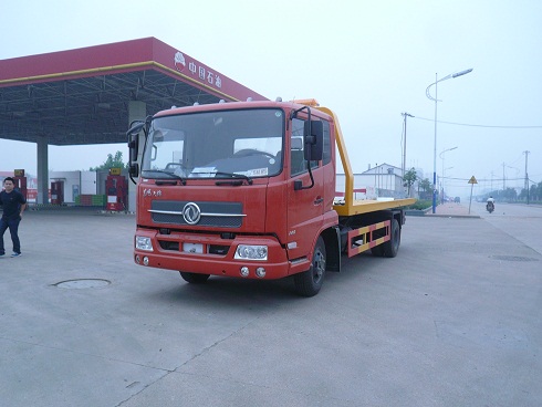 生產(chǎn)道路搶險作業(yè)車的廠家，最好的東風(fēng)天錦清障車廠家，東風(fēng)天錦清障車