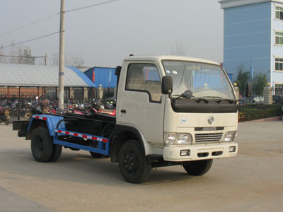 東風小霸王拉臂式垃圾車多少錢一輛？垃圾車廠家-垃圾車價格