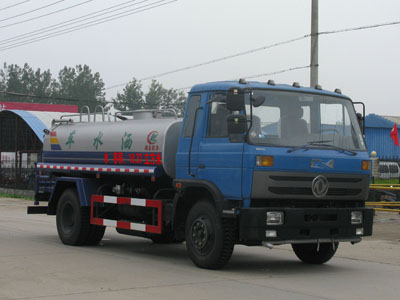 最新小三軸灑水車  解放先四后八灑水車  園林綠化灑水車