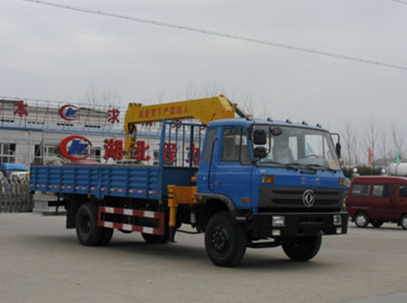 隨車吊供應(yīng)商 銷售直臂隨車吊 折臂隨車吊 三節(jié)臂隨車吊