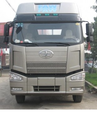 J6重卡 370馬力 6X4 牽引車(chē)(CA4250P66K24T1