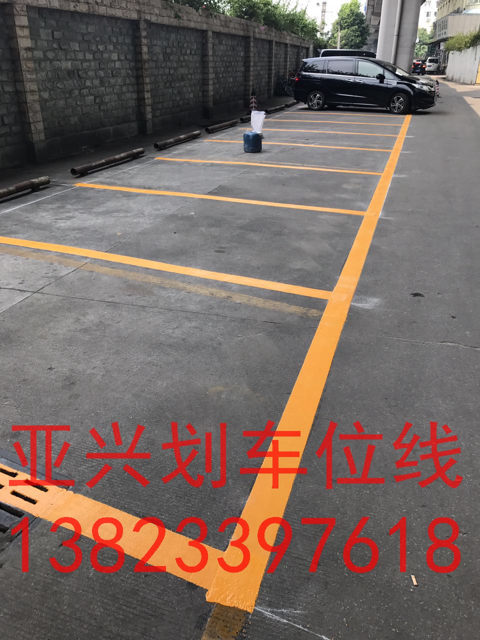 找停車(chē)場(chǎng)劃線(xiàn)施工價(jià)格/道路劃線(xiàn)漆優(yōu)惠多多