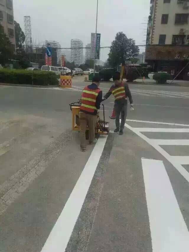 南山車庫劃線、南山車位劃線、反光標線、交通設施等信息