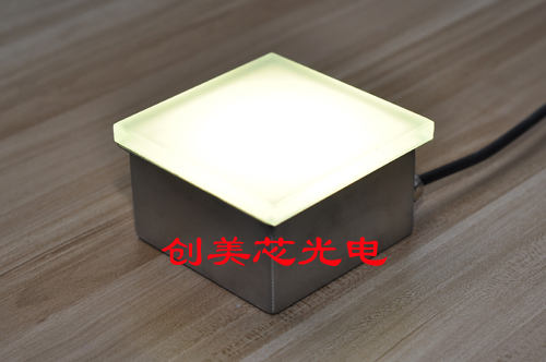 LED玻璃磚_LED廣場地磚燈_LED發(fā)光玻璃磚