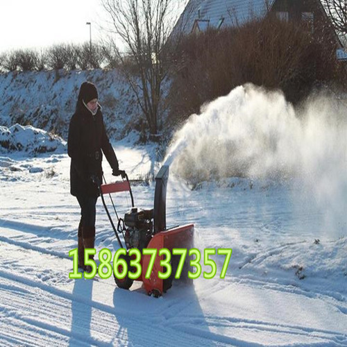 被冬季大雪困擾就來浩鴻買小型多功能除雪機(jī)