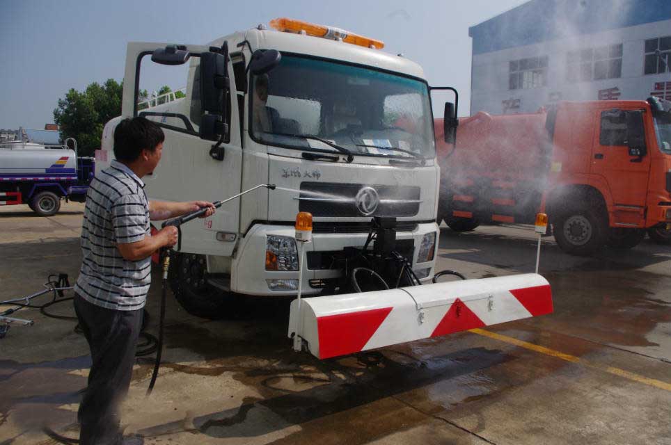 萍鄉(xiāng)小型路面沖洗車直銷點(diǎn)