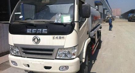 銅仁4噸油槽車