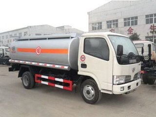 滄縣4噸油槽車