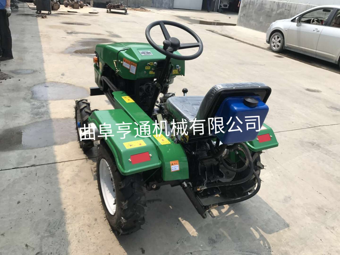 現(xiàn)貨供應大棚王旋耕拖拉機 15馬力四輪拖拉機 四輪拖拉機