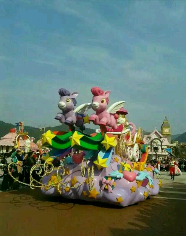 女王花車價格出租女王花車租賃花車出租女王花車出售