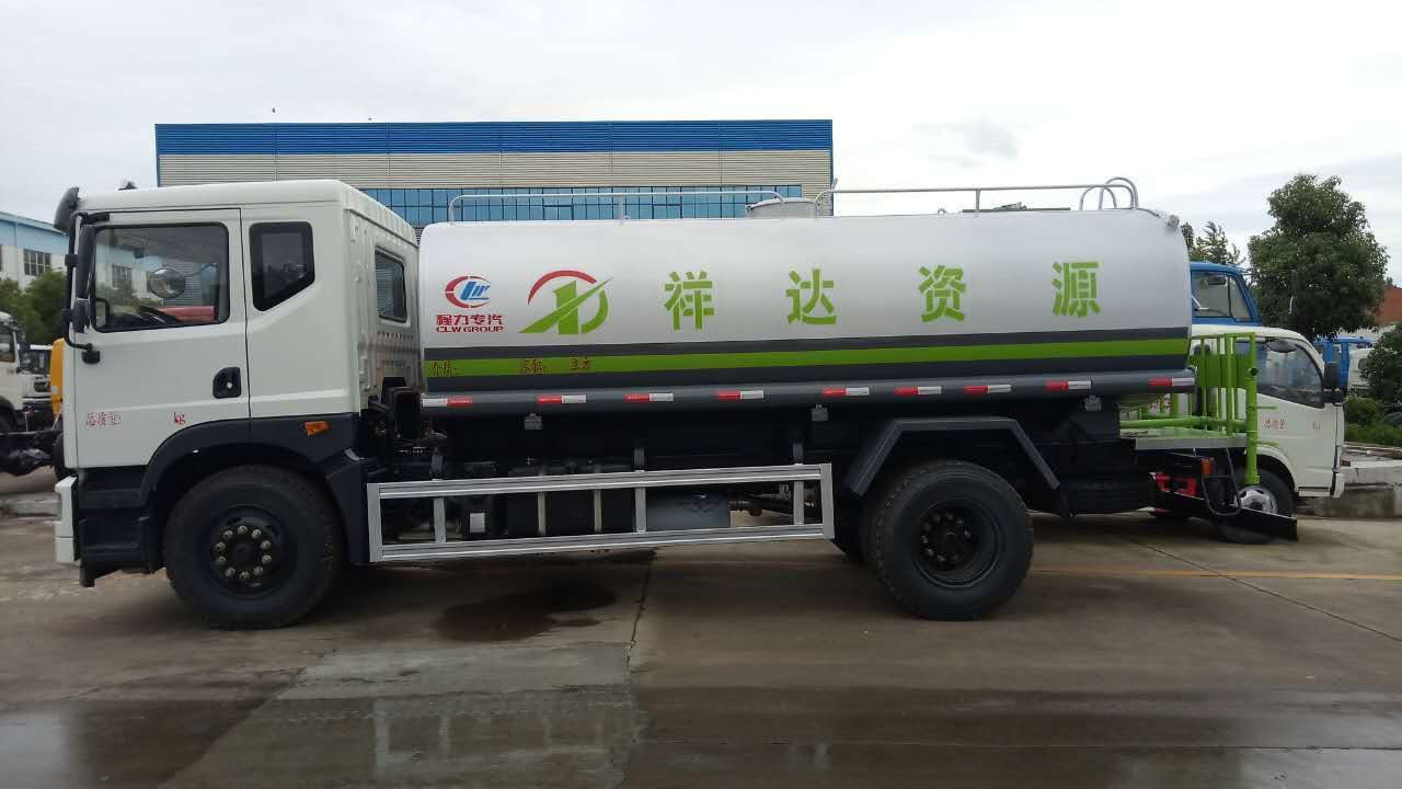 信陽(yáng)市6-8噸灑水車(chē)用途咨詢