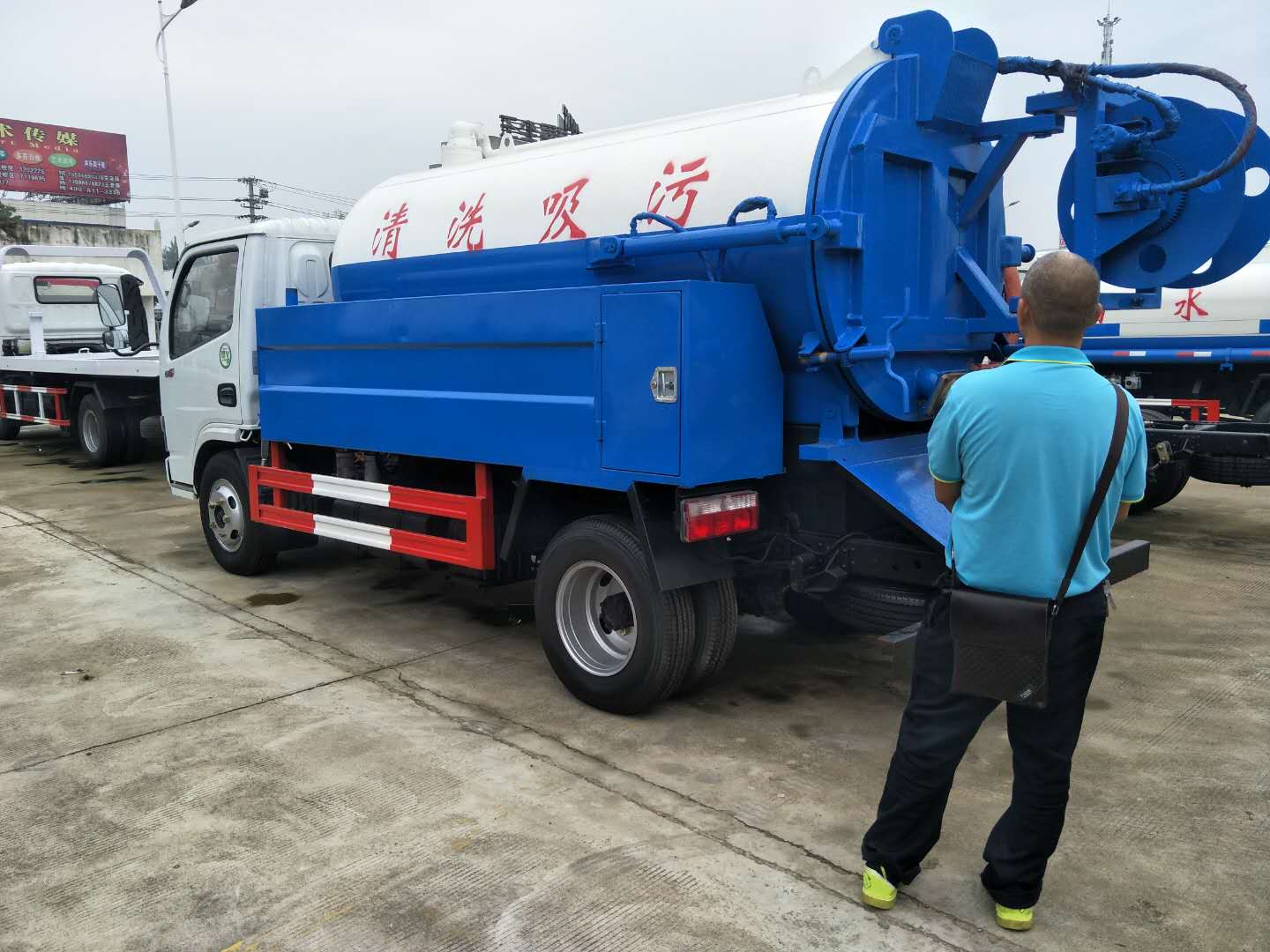 湖北省仙桃市東風(fēng)清洗吸污車多少錢