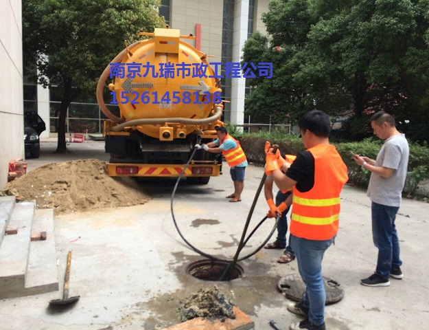 江寧祿口公路污水管道清洗下水道疏通排水系統(tǒng)清淤管道維護(hù)保姆