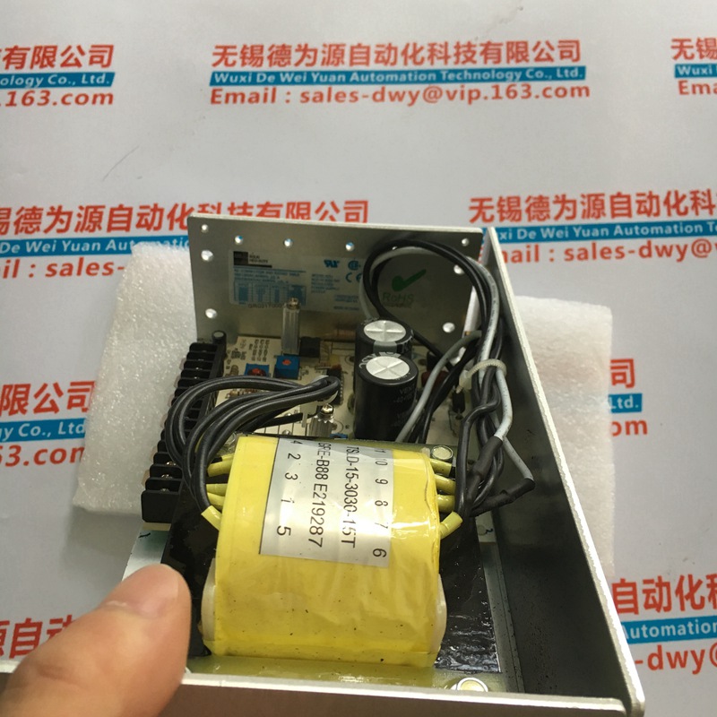 SOLA電源SLD15-3030-15T +15V/3A -15V/3A