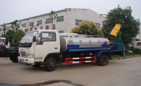 東風(fēng)小霸王噴藥車(chē) 求購(gòu)湖北程力噴藥車(chē) 噴藥車(chē)價(jià)格