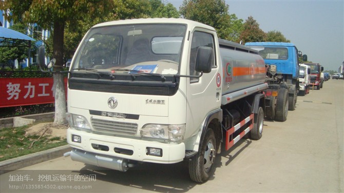 運(yùn)油車、拉油車、石油運(yùn)輸車、食用油運(yùn)輸車，油罐車