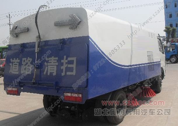 南京躍進4噸掃路車【中小型節(jié)能4噸掃地車價格 掃路車圖片】			