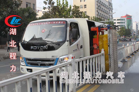 程力汽車|研制清洗吸污兩用車型|東風145清洗真空吸污車