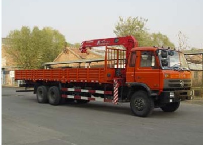 東風(fēng)后八輪隨車起重運(yùn)輸車廠家