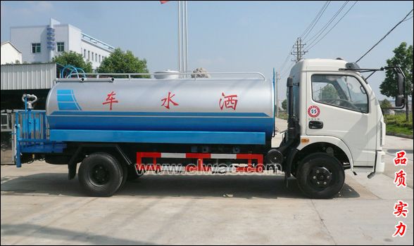 東風(fēng)3噸5噸灑水車6噸8噸10噸12噸15噸灑水車資深生產(chǎn)廠家供應(yīng)