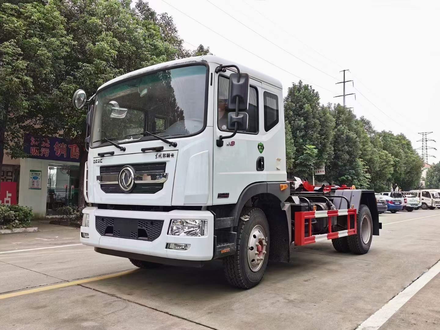 東風(fēng)D9車廂可卸式垃圾車 14方移動壓縮箱勾臂車 可配移動站使用