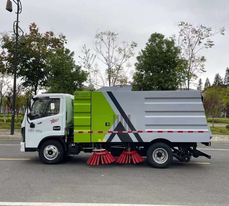 東風(fēng)國六掃路車 物業(yè)小區(qū)廠區(qū)路面掃地車 解放雙手四刷清理