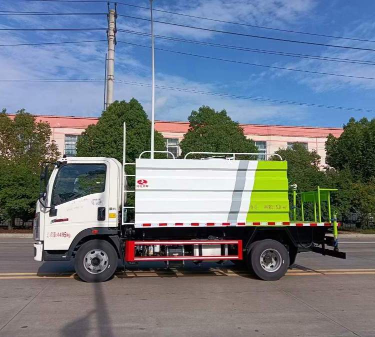 國六藍(lán)牌灑水車 重汽豪沃多功能抑塵車 后平臺(tái)選裝30-50噴霧機(jī)