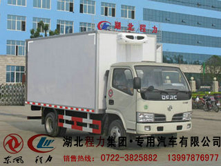 南充冷藏車?yán)洳剀噲?bào)價(jià) 灑水車灑水車價(jià)格 平板運(yùn)輸車?yán)跈C(jī)的平板車