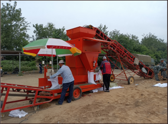 國債項(xiàng)目智能防汛沙袋裝袋機(jī)廠家 一體式沙袋機(jī)供應(yīng)商