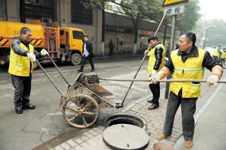 瑞安市高壓車清洗各種管道，清理化糞池，吸污泥，失物打勞