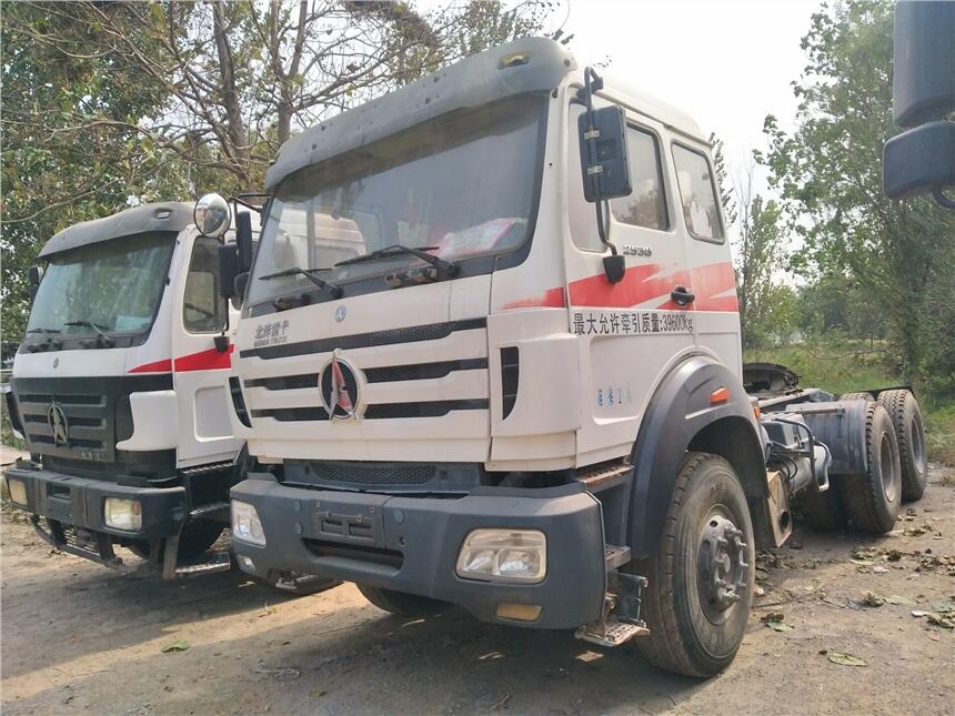 二手奔馳牽引車、二手重型半掛牽引車、二手北奔雙驅(qū)車頭