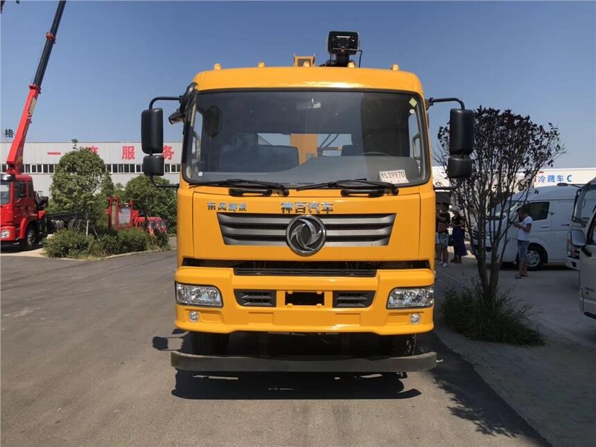 市場(chǎng)用隨車吊東風(fēng)配8噸吊機(jī)整車可按揭