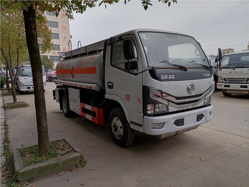 加油車(chē)廠家5噸流動(dòng)加油車(chē)精品工藝便宜出售