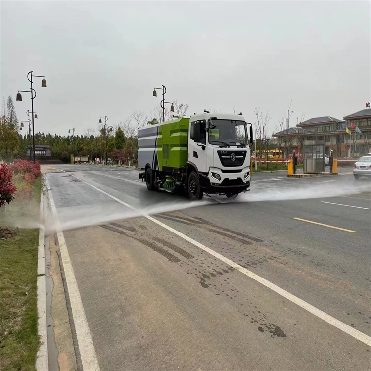 河北石家莊東風(fēng)天錦洗掃車送車上門