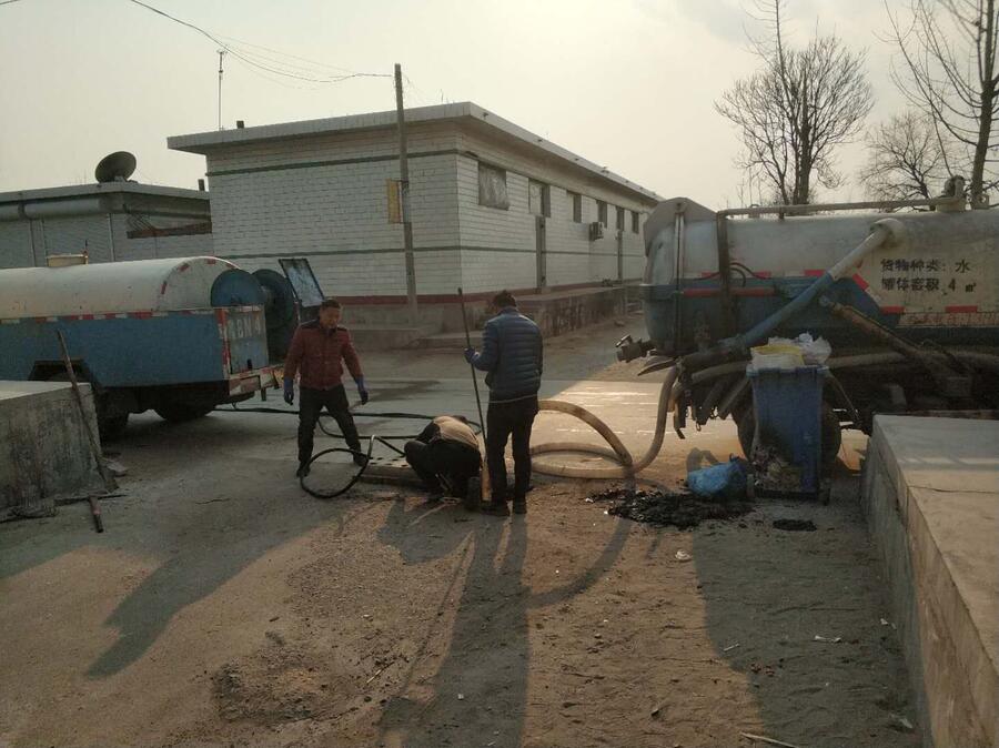 太原周邊清理化糞池 高壓車(chē)通管道 污水清運(yùn)