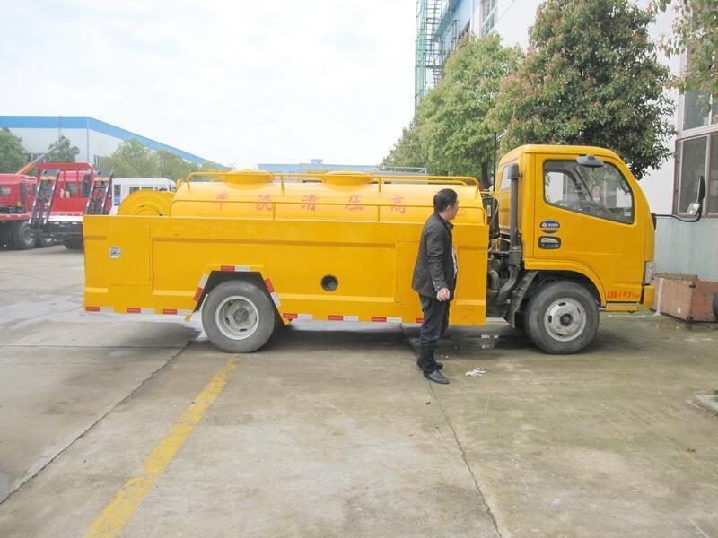 浙江省諸暨市雨季專用抽糞車整車多少錢