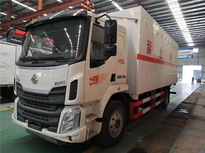 河南腐蝕性物品廂式運(yùn)輸車—廂式危險(xiǎn)品貨車工廠直銷