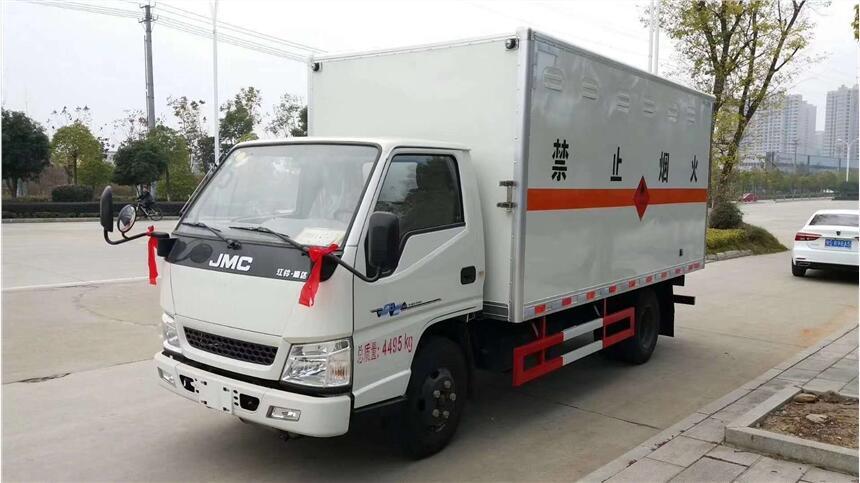 東北危貨車運(yùn)輸公司—腐蝕性物品廂式運(yùn)輸車—危險(xiǎn)品廂式運(yùn)輸車