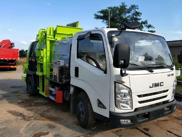 安徽省懷寧縣帶加溫功能泔水車整車報(bào)價(jià)